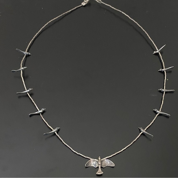 Vintage Native American Zuni Southwestern Liquid Silver Bird Fetish Necklace - Picture 6 of 16